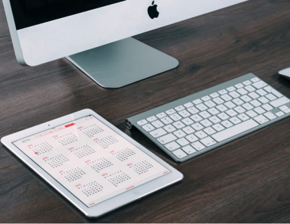 Mac and iPad image by William Iven from Unsplash